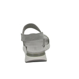 CAPRICE Sportliche Sandalette bis 30mm Sohlenhöhe