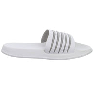 Sneakers Badelatsche