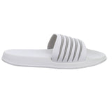 Sneakers Badelatsche